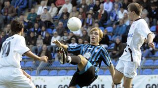Marco Rummenigge (Mitte) erinnert sich gerne an seine Zeit im blau-schwarzen Trikot.