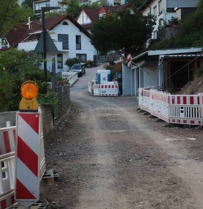 Die schleppende Sanierung des Abtswegs sorgt für Ärger.