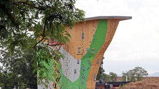 Eine der in der Vergangenheit dank Beteiligungshaushalt geförderten Ideen ist der Kletterturm auf Franklin, hier noch im Bau.