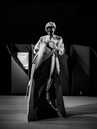 Einblick in die Performance Embodying Pasolini von Tilda Swinton und Olivier Saillard