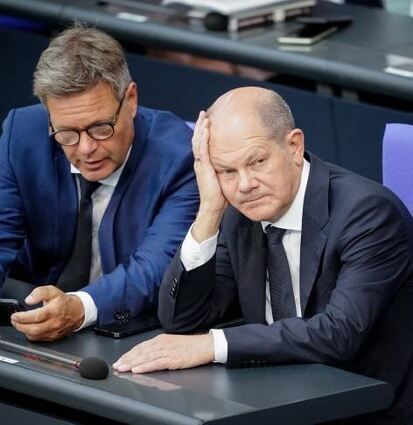 Robert Habeck (l.) und Olaf Scholz bei den Etatberatungen.