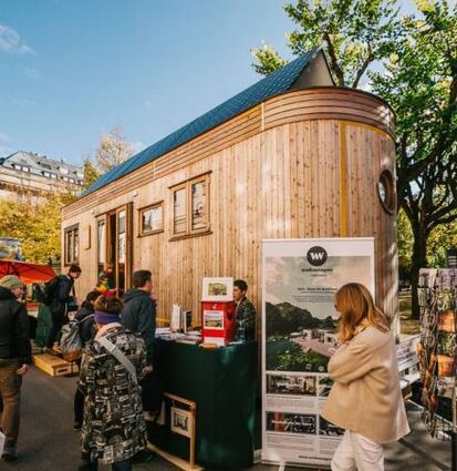 Auch ein Tiny House kann auf der Messe besichtigt werden.