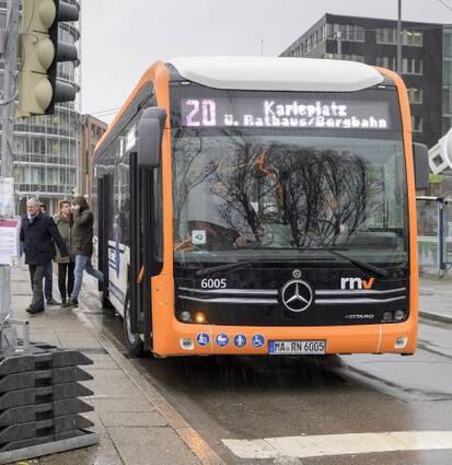 Die Busse der Linie 20 werden wegen des Marathons umgeleitet.