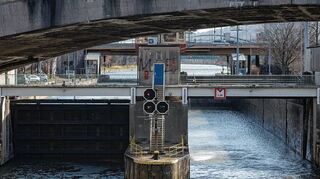 Steht der Ausbau der Schleusen auf rot, wie hier an der Staustufe Cannstatt? Darüber streiten Bund und Land aktuell.