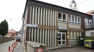Über dem DJK-Zentrum in der Oswaldstraße schwebt ein, so Bezirksbeirat Frank Reinemuth (Grüne), Damoklesschwert: Die Kirche will es schließen.