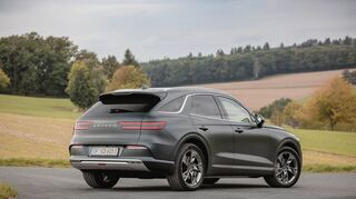 mid Groß-Gerau - Ausschließlich in der Sport-Ausführung erhältlich, kann der Electrified GV70 über den Genesis Online-Konfigurator personalisiert werden.