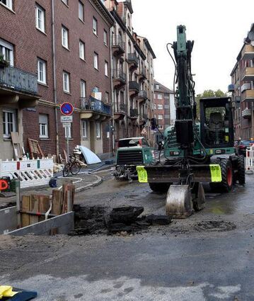 Nach einem Wasserrohrbruch muss die Seilerstraße repariert werden.