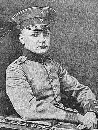 Hans Dissmann, geboren am 4. März 1898, starb im Alter von 19 Jahren.