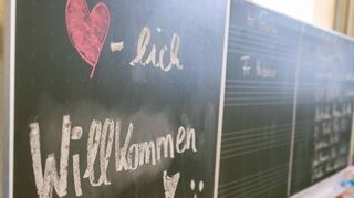 Wie viele Lehrer bis zum Jahr 2035 gebraucht werden, ist schwierig vorherzusagen. Im Moment gehen die Prognosen allerdings sehr weit auseinander.