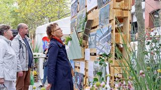 Kapuzinerplanken blühen auf beim Start des Tageskartenverkaufs für die Bundesgartenschau Mannheim 2023.