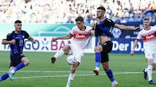 Gerrit Gohlke (rechts) zeigte bereits im Pokalspiel gegen Holstein Kiel, dass mit ihm in dieser Saison zu rechnen ist.