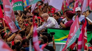 Mittendrin im Wahlkampf: Nach einem knappen Sieg in der ersten Runde der Präsidentenwahl setzt Lula alles daran, bei der Stichwahl zwischen ihm und Amtsinhaber Bolsonaro am 30. Oktober zu bestehen.
