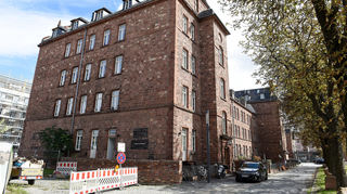 Dieses Gebäude wurde für zehn Millionen Euro versteigert.