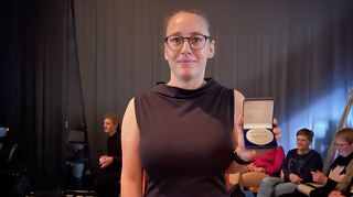 Jessica Bahr hat die Anette-Albrecht-Medaille erhalten.