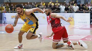 In der Schlussphase gingen die Würzburg Baskets (im Bild Cameron Hunt) vor eigenem Publikum wieder einmal in die Knie.