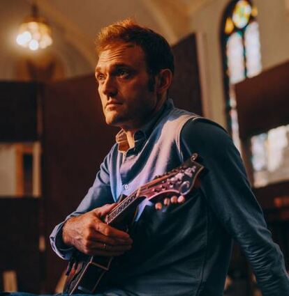Macht Musik zwischen Folk und Bluegrass: Chris Thile.