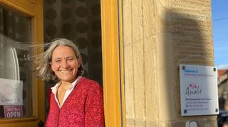 Bietet Hilfe für Frauen, die aus der Prostitution aussteigen wollen: Astrid Fehrenbach, die Leiterin von Amalie, öffnet die Tür zu ihrer Beratungsstelle für Frauen in der Prostitution in der Neckarstadt-West.