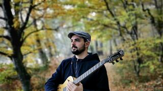 Nie ohne seine Gitarre zu sehen: Jazzmusiker Romain Pilon.