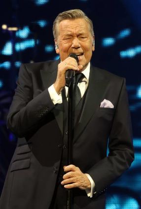 Sänger mit Stil: Roland Kaiser gastierte in der SAP Arena.