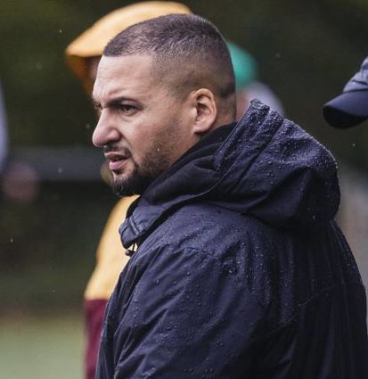 Riedrodes Trainer Nabil Hamzi trifft mit seinem Team auf Auerbach II.