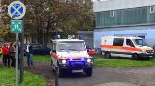 Einsatzübung für Stadträte: Die DLRG-Mitglieder beim DLRG-Aktionstag Wassersicherheit.