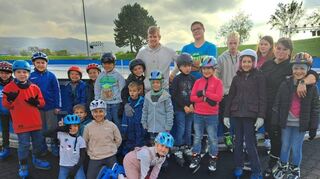 Für die Altersklasse der U10 stand ein Besuch auf der Eislaufbahn in Heddesheim auf dem Programm.