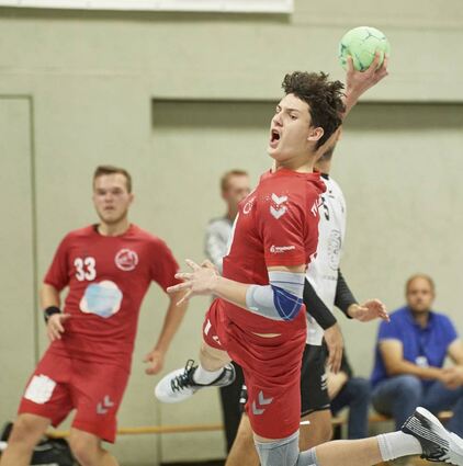 Fehlt dem TV Lampertheim im Spiel gegen den verlustpunktfreien Tabellenzweiten HSG Bieberau-Modau II wegen einer Bänderverletzung: Lukas Bach.