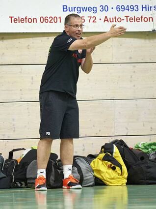 Gibt die Richtung in Heddesheim vor: Trainer Frank Schmitt.