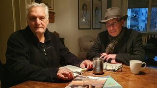 Legen großen Wert auf Sinnhaftigkeit und Qualität: Fritz Stier (links) und Claus Bunte vom Kunstverein Viernheim im Gespräch.