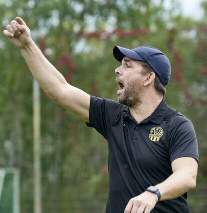 Jörg Höpfner will mit seinem Team zur Winterpause Zweiter sein.