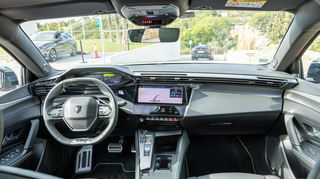 mid Barcelona - Das Navigationssystem baut auf TomTom auf.