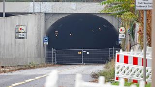 Die Sperrung des Fahrlachtunnels wird sich bis ins kommende Jahr ziehen. Im Bild: der Blick auf den Fahrlachtunnel aus Richtung SAP-Arena kommend.