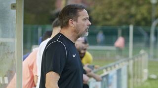 SG-Trainer Ralf Dalmus und seine Mannschaft sind am Sonntag zu Gast im Waldstadion.