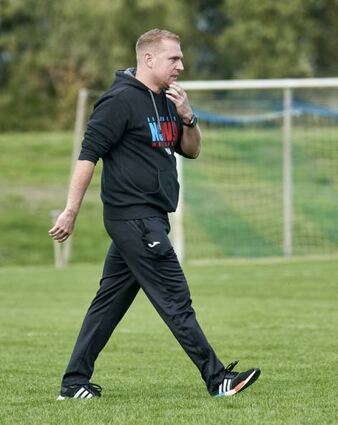 SG-NoWa-Trainer Jens Stark ärgerte sich über „unnötige Gegentore“.
