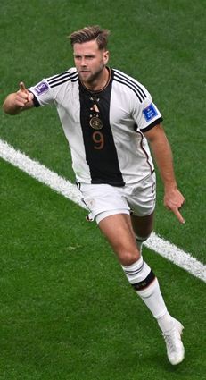 Auf die Erlösung folgt der Jubel: Niclas Füllkrug trifft gegen Spanien und beschert der Nationalmannschaft den so wichtigen Glücksmoment.