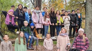 Viel Spaß bei ihrem Ausflug in den Wald hatten die Viertklässler der FFS.