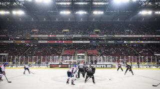 Die Kulisse stimmte, die Leistung der Adler Mannheim nicht. Die Mannschaft von Trainer Bill Stewart konnte das Winter Game im Kölner Fußballstadion kaum genießen.