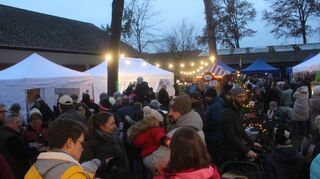 „Lebendige Adventszeit“: Der Ansturm am Wochenende war groß.