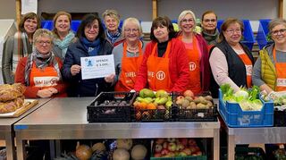 Als der Inner Wheel Club Mannheim von den Sorgen und Nöten der Tafel Lampertheim hörte, fiel die Entscheidung zu helfen nicht schwer. Möglich ist die Spende von 3000 Euro durch die Erlöse des Hallenflohmarkts in Lampertheim.
