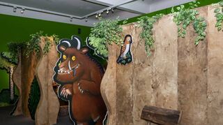 Der Grüffelo ist wieder zu Gast im Historischen Museum der Pfalz in Speyer. Die überarbeitete Ausstellung startet am Samstag.