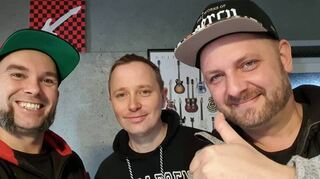 Die drei Musiker aus der Vorderpfalz wollen Mut machen: Björn Bug (v.l.), Torsten Kreb und Florian Seebach.