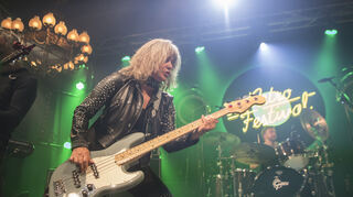 US-Musikerin Suzi Quatro auf der Bühne - damals beim Retro Festival in Luzern 2018.