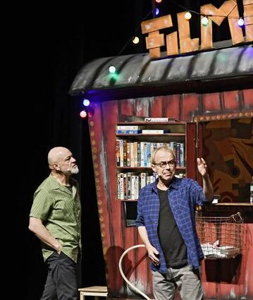 Gerd Knebel (l.) und Henni Nachtsheim in ihrer „Kaksi Dudes“-Kulisse,