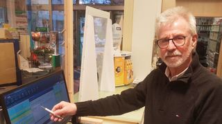 Apotheker Wolfgang Kempf und sein Team verbringen wegen der aktuellen Lieferengpässe viel Zeit mit der Recherche nach Medikamenten.