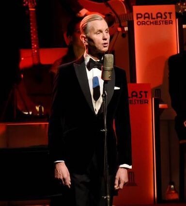 Souveräne Darbietung: Max Raabe im Rosengarten