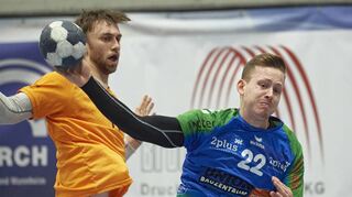 Viernheims Sven Walther war beim 30:26 gegen Plankstadt mit sieben Toren bester Werfer des TSV Amicitia, der als Zweiter in die Weihnachtspause geht.