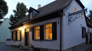 Im Geburtshaus des Malers Amseln Feuerbach gibt es eine tolle Weinstube.