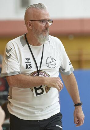 TVL-Trainer Achim Schmied legt am Saisonende sein Amt in Lampertheim nieder. In der Rückrunde möchte er mit seinem Team aber nochmal ordentlich punkten.