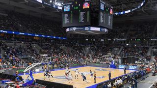 Heidelberg in Angriff beim Spiel in der BBL, MLP Academics Heidelberg - FC Bayern Muenchen.