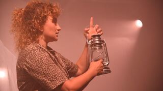Nadja Rui spielt in „Unter Drachen“ am Jungen Nationaltheater Mannheim.